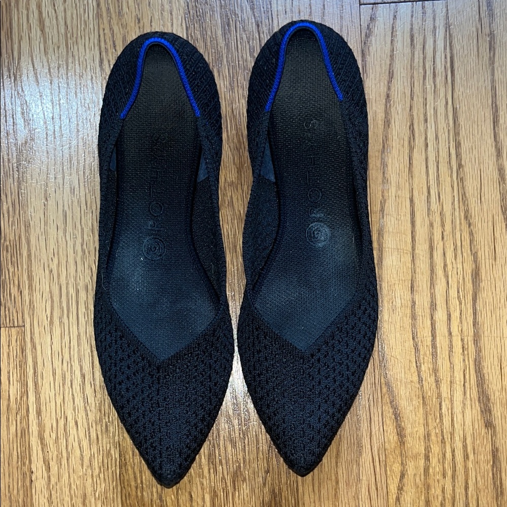 Rothy’s black flats